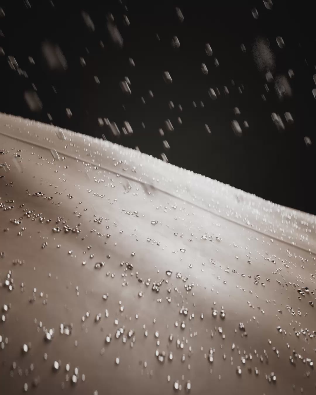 src_rains-dk_Video_53857396457819