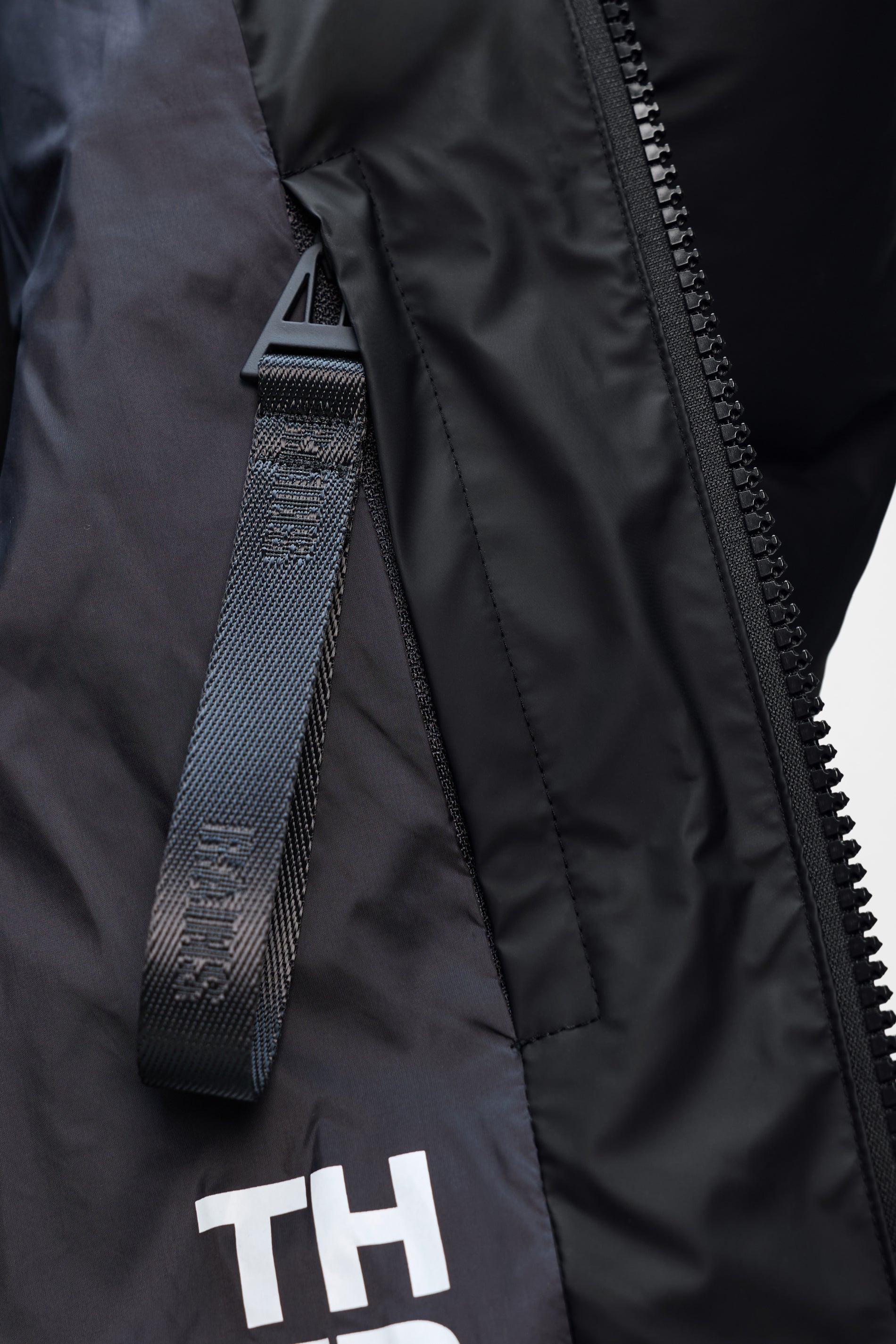 RAINS Alta Puffer Jacket Black Jacket