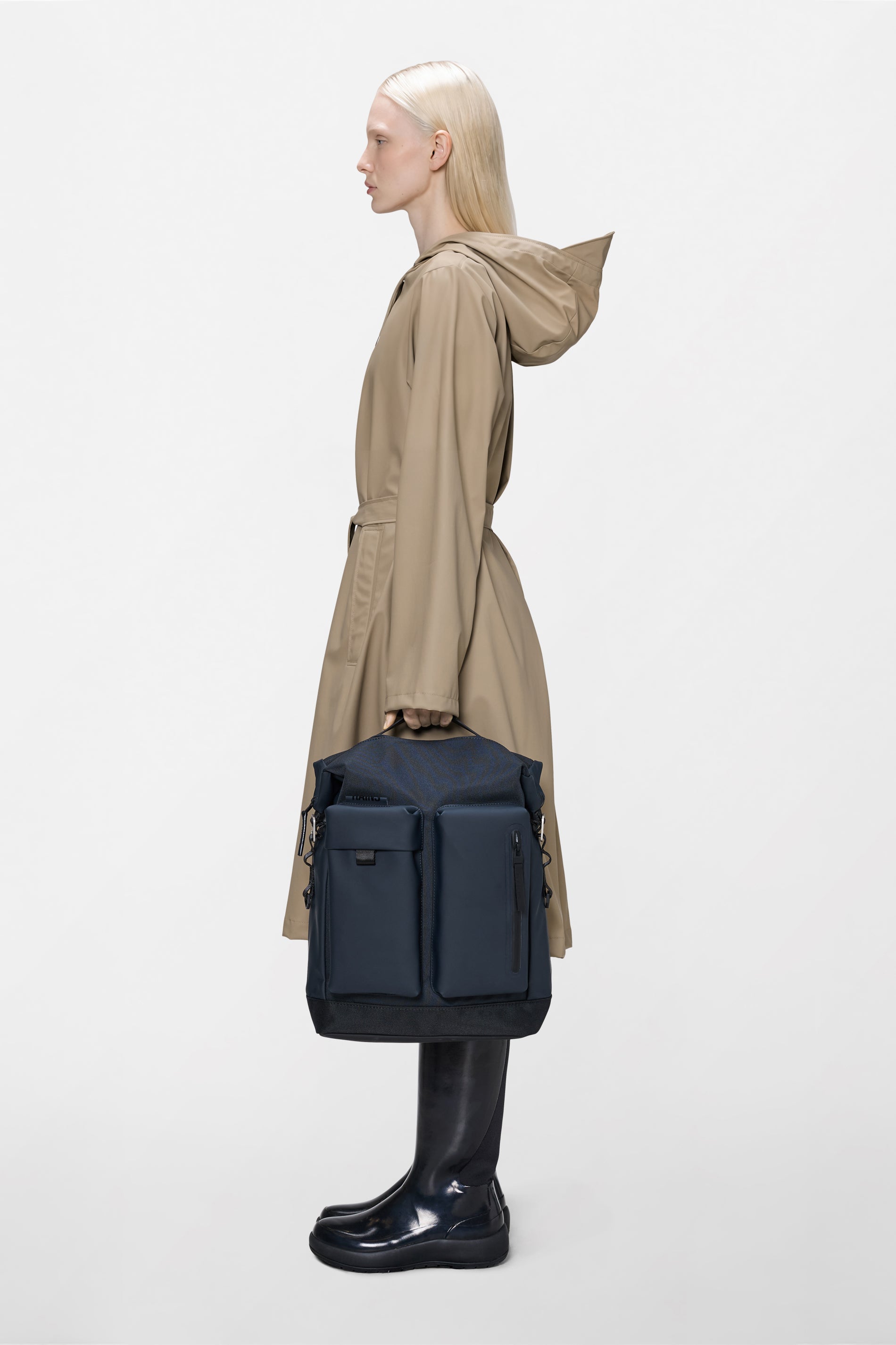 RAINS Otaru Backpack Navy 18.50L H42 x D14 x W30 cm Backpack
